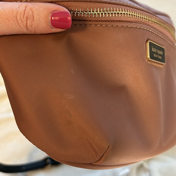 SOLD! Kate Spade belt/crossbody bag. - Picture 5 of 7